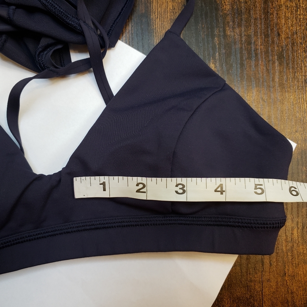 Lululemon Fresh In Mesh, Built In Sportsbra, Mesh Panel, Muscle Tank - Picture 5 of 14